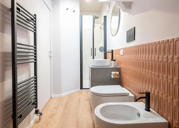 Vittoria19 - 200mt From San Carlo Square And Egyptian Museum Apartment *