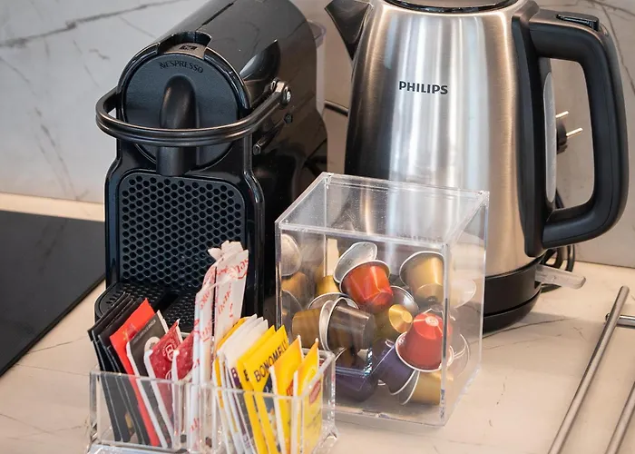 Vittoria19 - 200mt From San Carlo Square And Egyptian Museum *